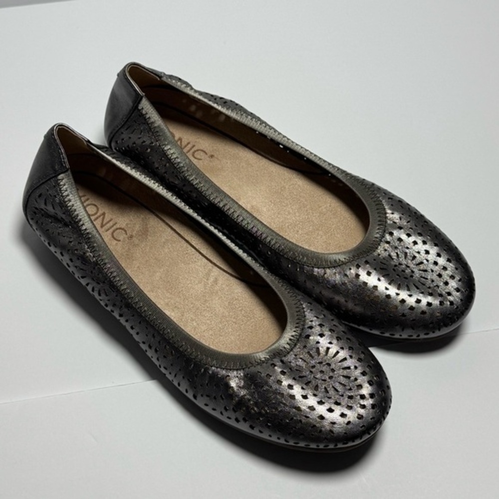 Vionic Women's Pewter Ballet Flats 7.5